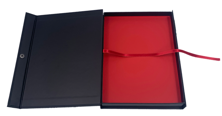 The luxury icon case, open — Святой Спиридон Тримифунтский